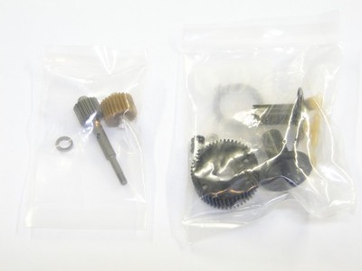 NEW ASSOCIATED RC10GT RICHARD SAXTON Diff Set Ball & Gears Top Shaft GS11