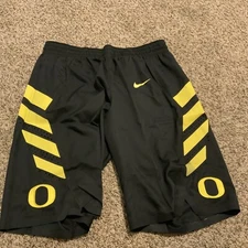 Nike Oregon Ducks Women’s Basketball Shorts Size: 38 Length +2 Black 2017-18