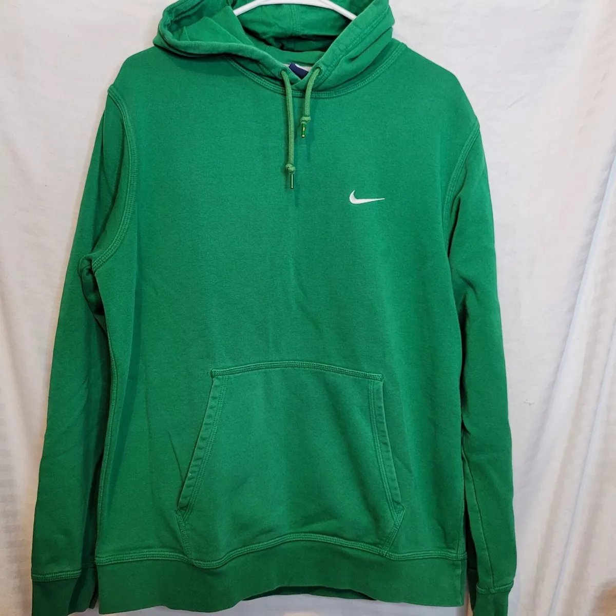 Solid nike hoodie new arrivals