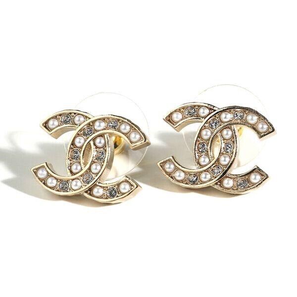 Chanel 23B Gold Pearl White Crystal CC Logo Classic Chanel 23B Gold Pearl White Crystal CC Logo Classic