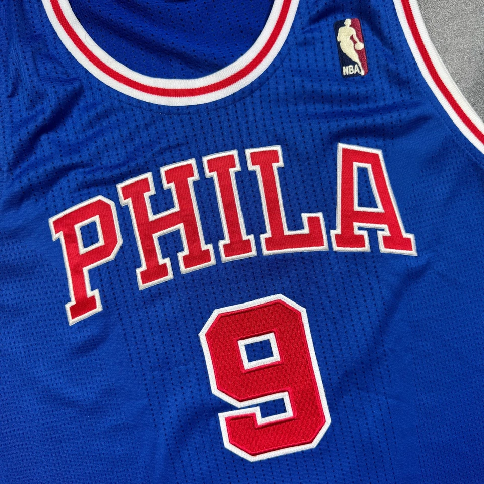 Camiseta Andre Iguodala Adidas Revolution 30 Philadelphia 76ers HWC Nights 2XL+4" Foto 3 de 4