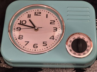 Retro Küchen Wanduhr mit Timer hellblau Vintage Stil Quarzuhr