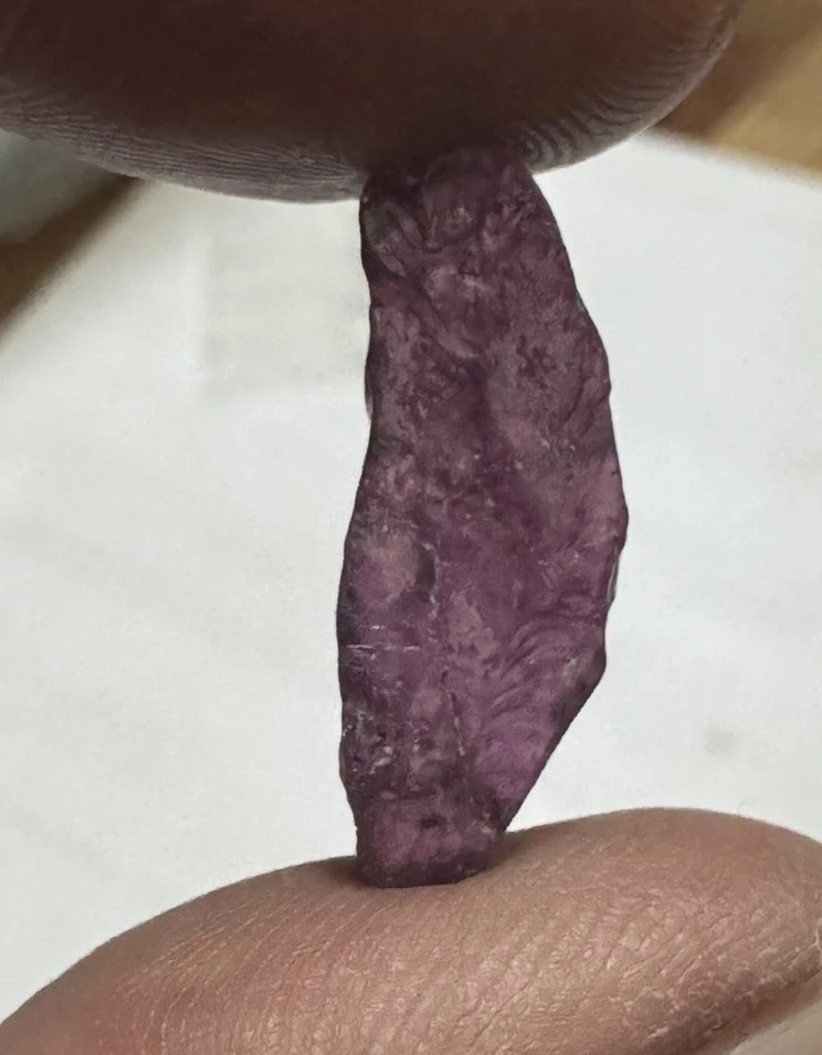 Rhodolite Garnet Purple Red, Color Shift investor's Gem 9.40cts Cutting quality - Image 2 of 4