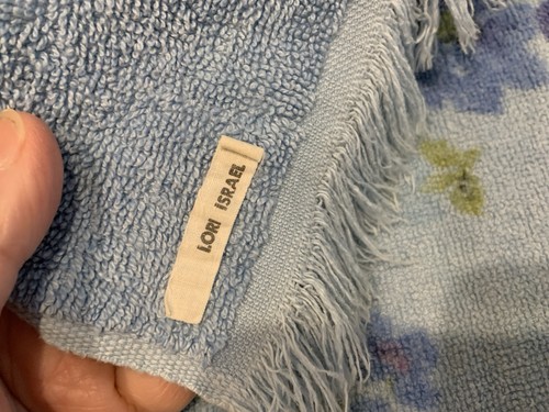 Vtg Fashion Manor Blue Purple Roses Bath Towel Fringed 23x44 1970’s Beautiful! - Picture 3 of 6