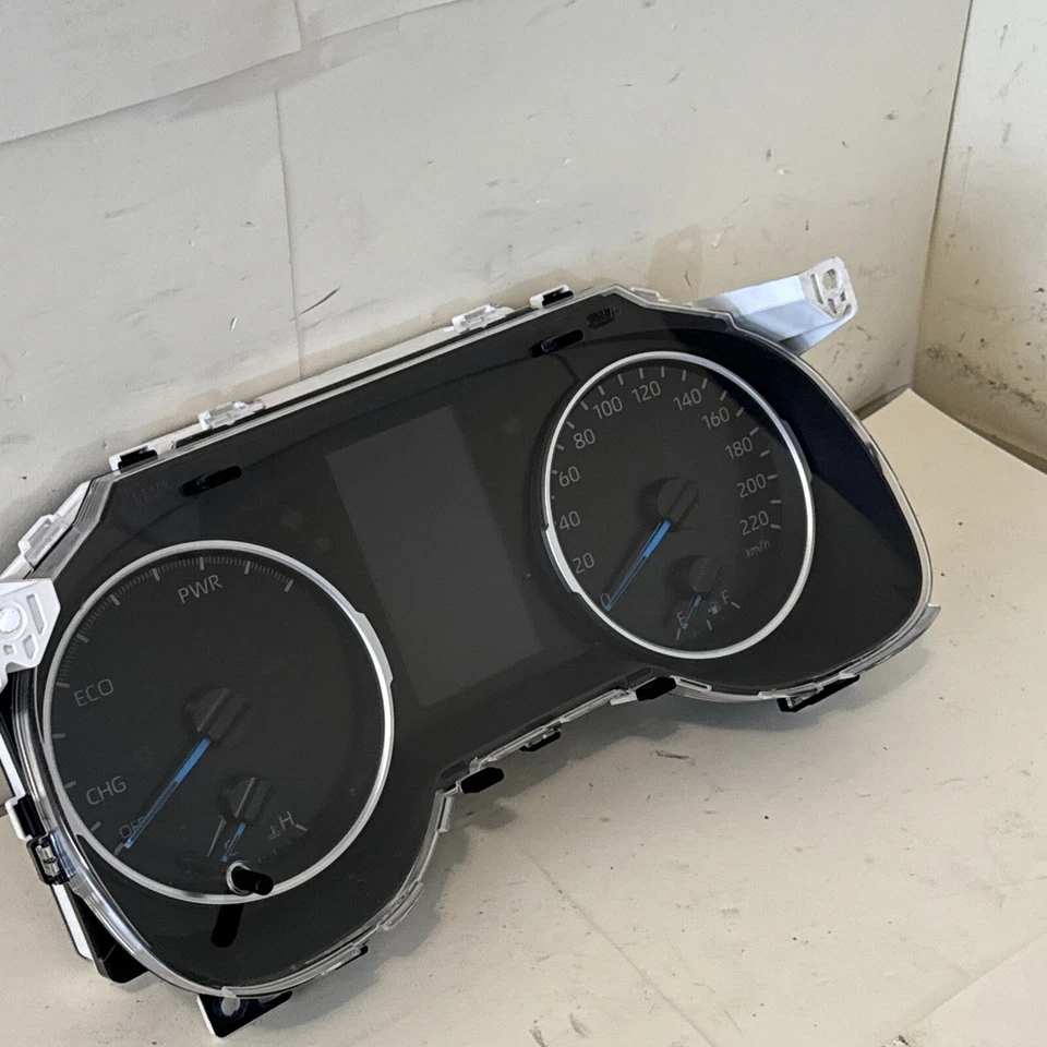 2019 TOYOTA RAV4 SPEEDOMETER INSTRUMENT CLUSTER 220KM/H OEM 83800-0R510-00 - Image 2 of 4