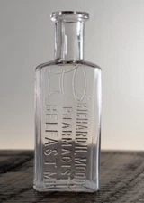 Richard H. Moody Pharmacist Belfast ME Maine Druggist Bottle 3-5/8"