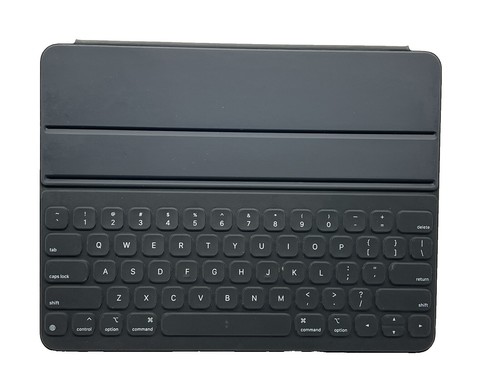 APPLE Model number: A2261 IPAD MAGIC KEYBOARD Tablet accessories