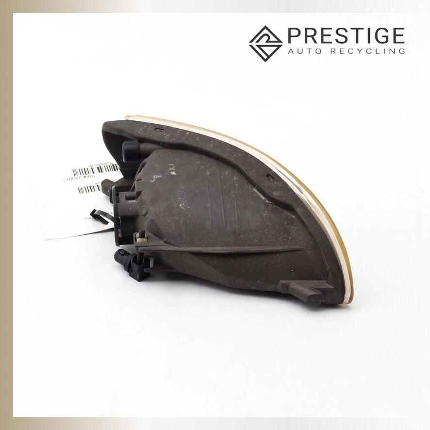 Luz antiniebla izquierda Lexus RX330 2004-2006 81220-48020 Foto 3 de 4