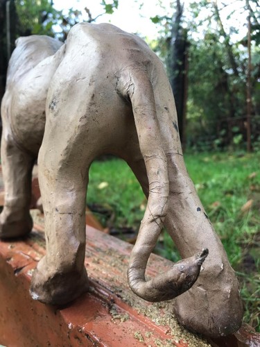 Vintage Papier-mâché Lioness model - Picture 6 of 10