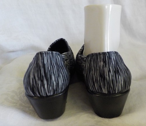 Comfort Trendz Wedge Heels Size 10 M NWOB Black Stripe Fabric Uppers Memory Foam - Picture 7 of 12