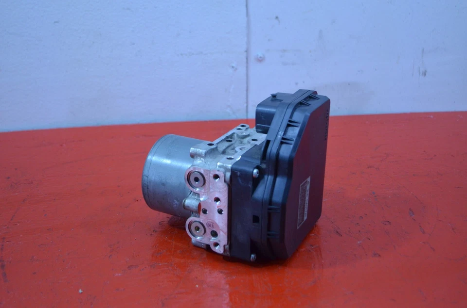 12-13 LEXUS IS250 IS350 TRACCIÓN TRASERA ANTIBLOQUEO ABS BOMBA DE FRENO OEM Foto 4 de 4