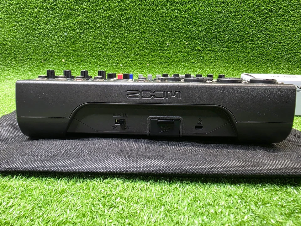 Zoom LiveTrak L-8 Portable 8-Channel Digital Mixer and Multitrack Recorder - Image 3 of 4