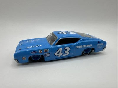 HOT WHEELS VINTAGE RACING PETTY  69 FORD TORINO TALLADEGA MINT LOOSE VERY NICE