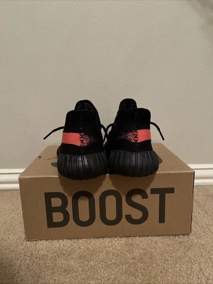 Yeezy Boost 350 V2 Raya Roja Línea Roja Foto 2 de 4