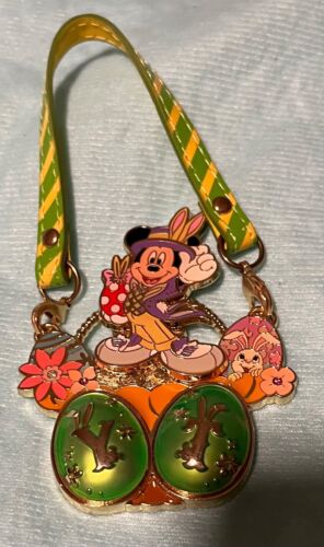 Tokyo Disney Resort Vintage 2014 Easter 3 in one pin charm - Picture 1 of 5