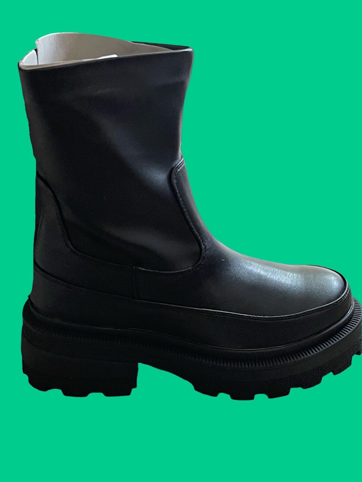 SAOLA Black Textured Sole Chunky Sock Boots size 4