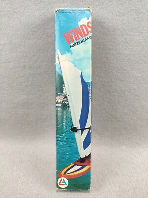 Windsurf A Pile Wind Surf Gioco Fondo Di Magazzino New Vintage Battery Operated