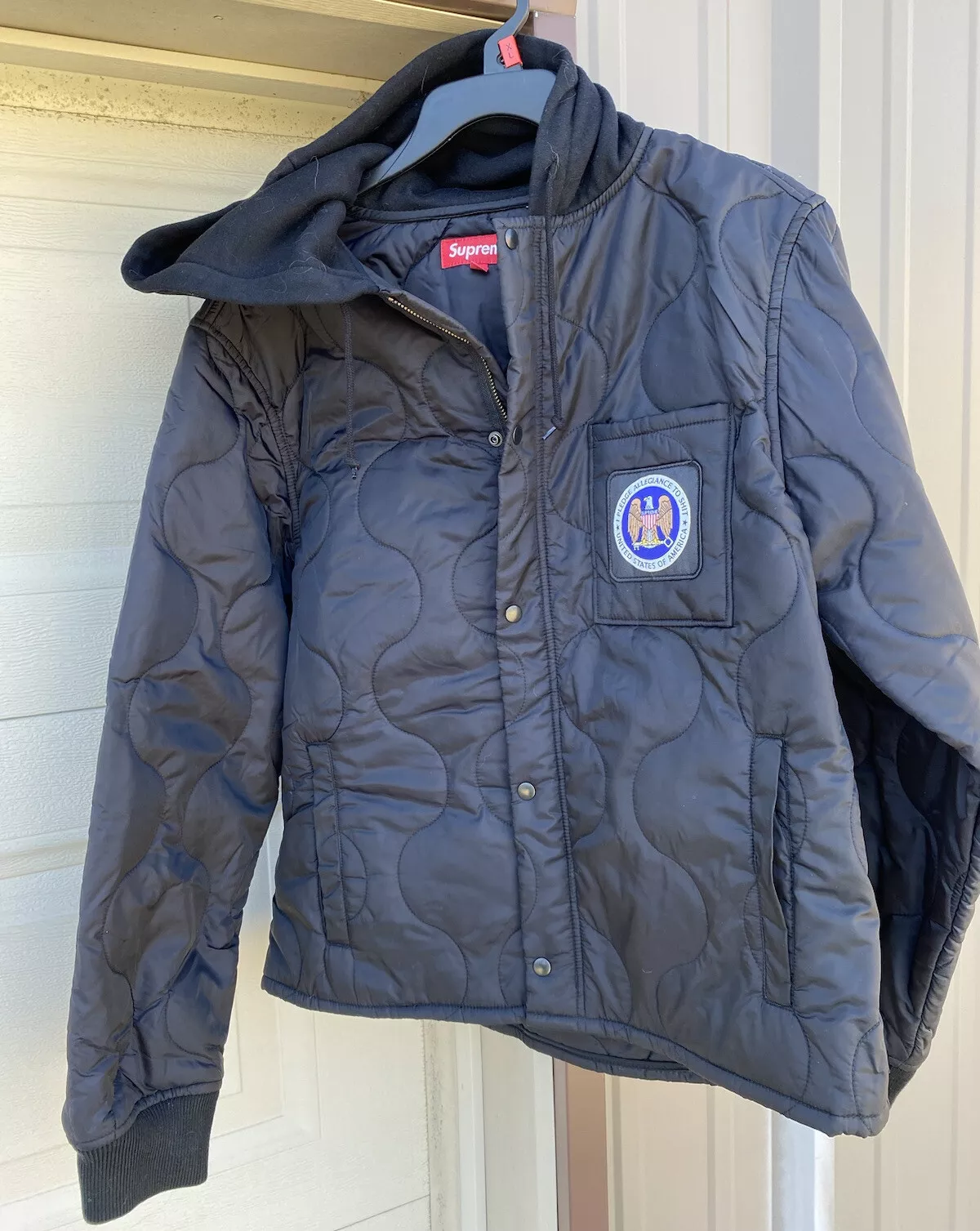 Veste matelassée Supreme I Pledge Allegiance to Sh*t taille moyenne flambant neuve