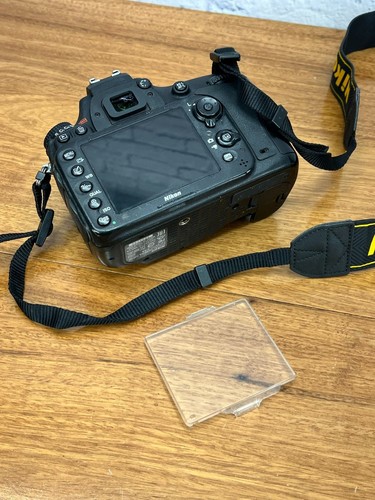 Nikon D610 24.3 MP Digital Camera - Black (Body Only) - Picture 10 of 17
