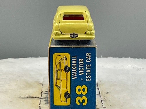 Mattchbox 38B Vauxhall victor estate car,N,Mint in Scarce E3 box all orig,N.O.S - Picture 4 of 16