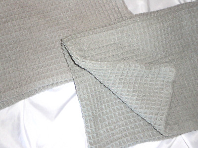CRATE & BARREL LINDSTROM GRAY WAFFLE WEAVE (2) THROW PILLOW COVERS 22X15