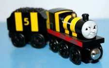 Thomas & Friends Wooden Railway Busy as A Bee James Train Tank Engine MINT NEW