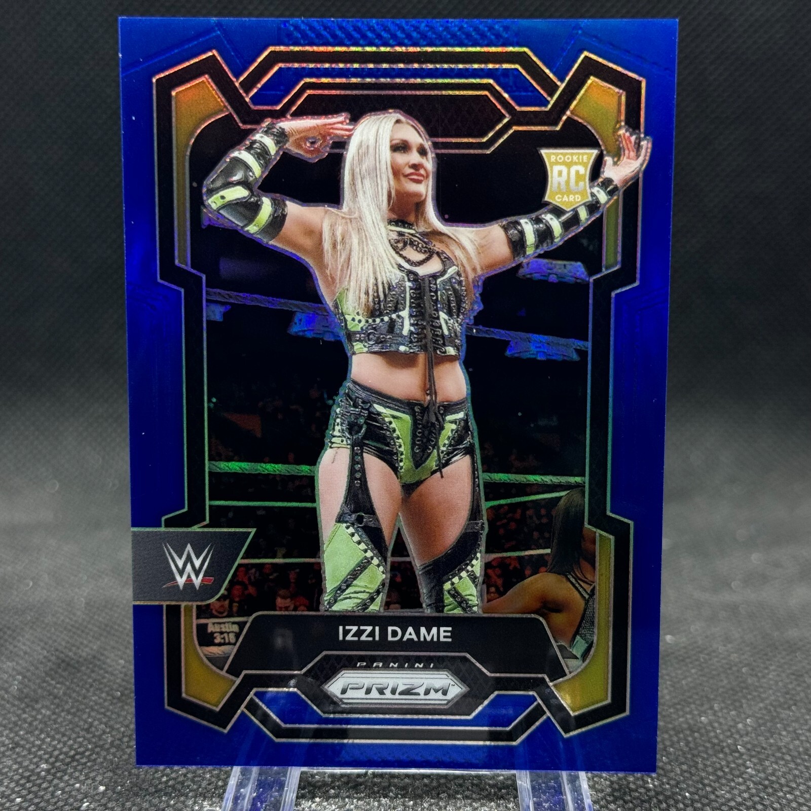 Izzi Dame 2024 Panini WWE Prizm Blue Prizm /199 #116 NXT Rookie