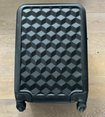 samsonite carry on Luggage