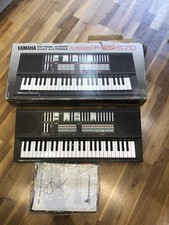 YAMAHA ELECTRIC KEYBOARD PSS-570 With Stand Manuals & Original Box ( Not Tested)