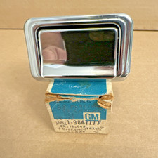 Nos 1968-76 Gm Door And Rear Quarter Ashtray 9847777 Buick Olds Chevelle Free Sh