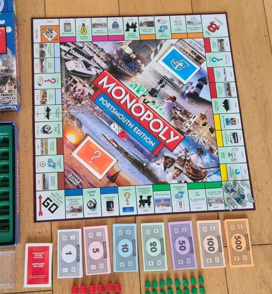 Monopoly Portsmouth Edition Pompey City Board Game 100% Complete Contents  - Image 3 of 4
