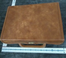 Service Mfg Co. 14 cassette Tape Carrying Case Light Brown Vinyl