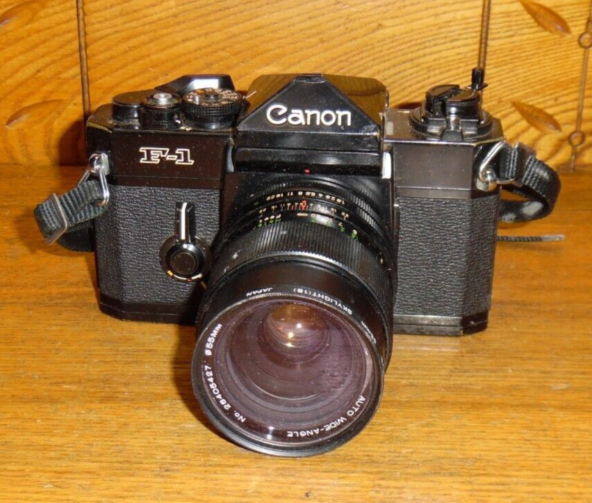 Vintage Canon F1 Camera w/ Vivitar 35mm 1:1.9 55mm Auto Wide Angle 28405427 Lens