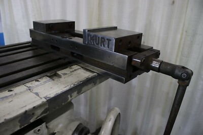 6'' KURT MODEL #DL600 DOUBLE LOCK MILLING MACHINE VISE: YODER #74313