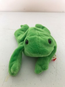 green frog beanie baby