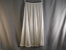 Warner's Half Slip Women's Vintage White 33" Long Style 55300 Size Medium