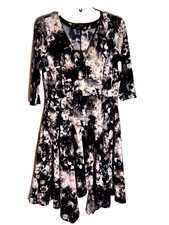 SIMPLY VERA Vera Wang Scalloped Dress SIZE LARGE