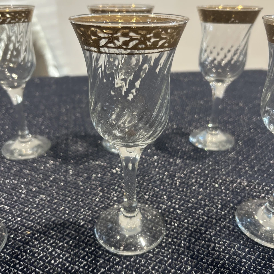 Murano Gold Edge Wine Glasses Set of 6 - Image 2 of 4
