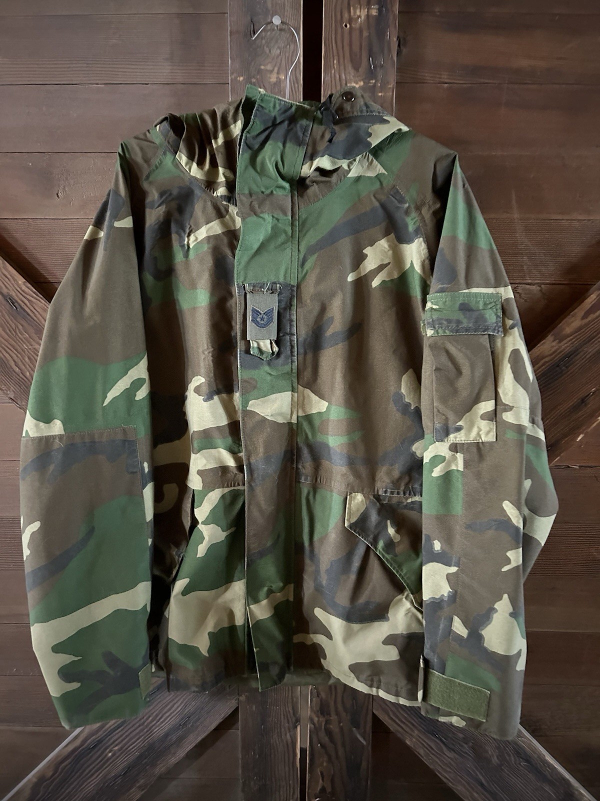 Vintage Jungle Camouflage Hooded Military Jacket with Multiple Pockets