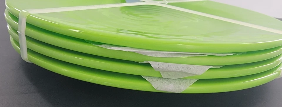 Gibson Home Set of 4 Lime Green Melamine Dessert Salad Plates 8.25”  NEW - Image 4 of 4