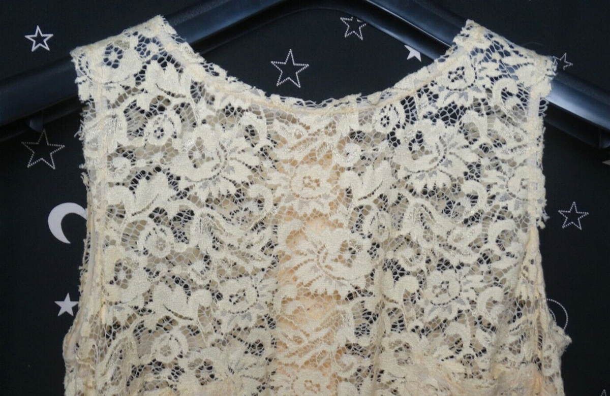 Dolce & Gabbana Beige Floral Lace Fabric Top 38 M Crochet
