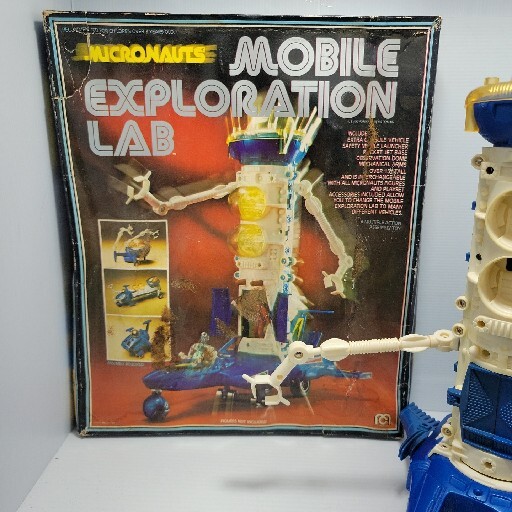 ORIGINAL vintage MICRONAUTS mego MOBILE EXPLORATION LAB 1976