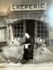 Vintage Kissel Photo Creperie Framed Behind Glass. Pencil Signed. Woman & Jug — photo 4