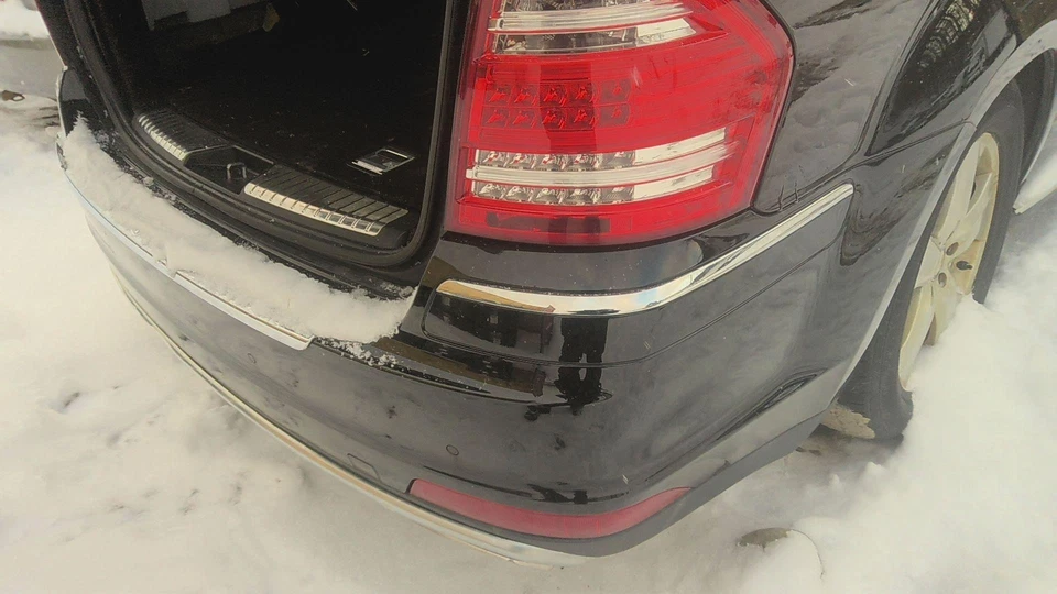 11 MERCEDES GL CLASS 164 Type GL450 Rear Bumper Black=040 Foto 2 de 3