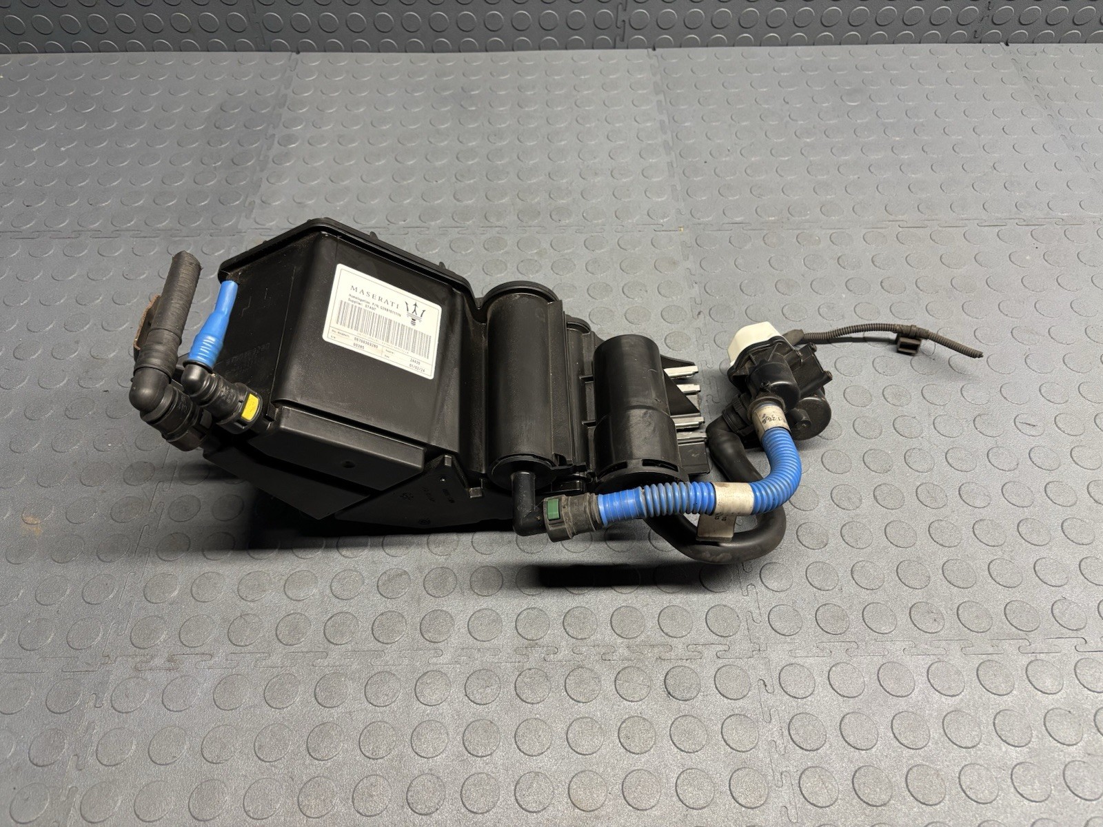 17-24 MASERATI GHIBLI FUEL VAPOR EVAP CHARCOAL CANISTER  2024 DATE CODE!!!