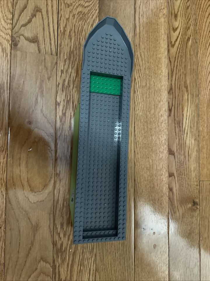 LEGO: Legends Of Chima (70006) Cragger's Command Ship OLIVE GREEN BOAT HULL ONLY - Image 3 of 4