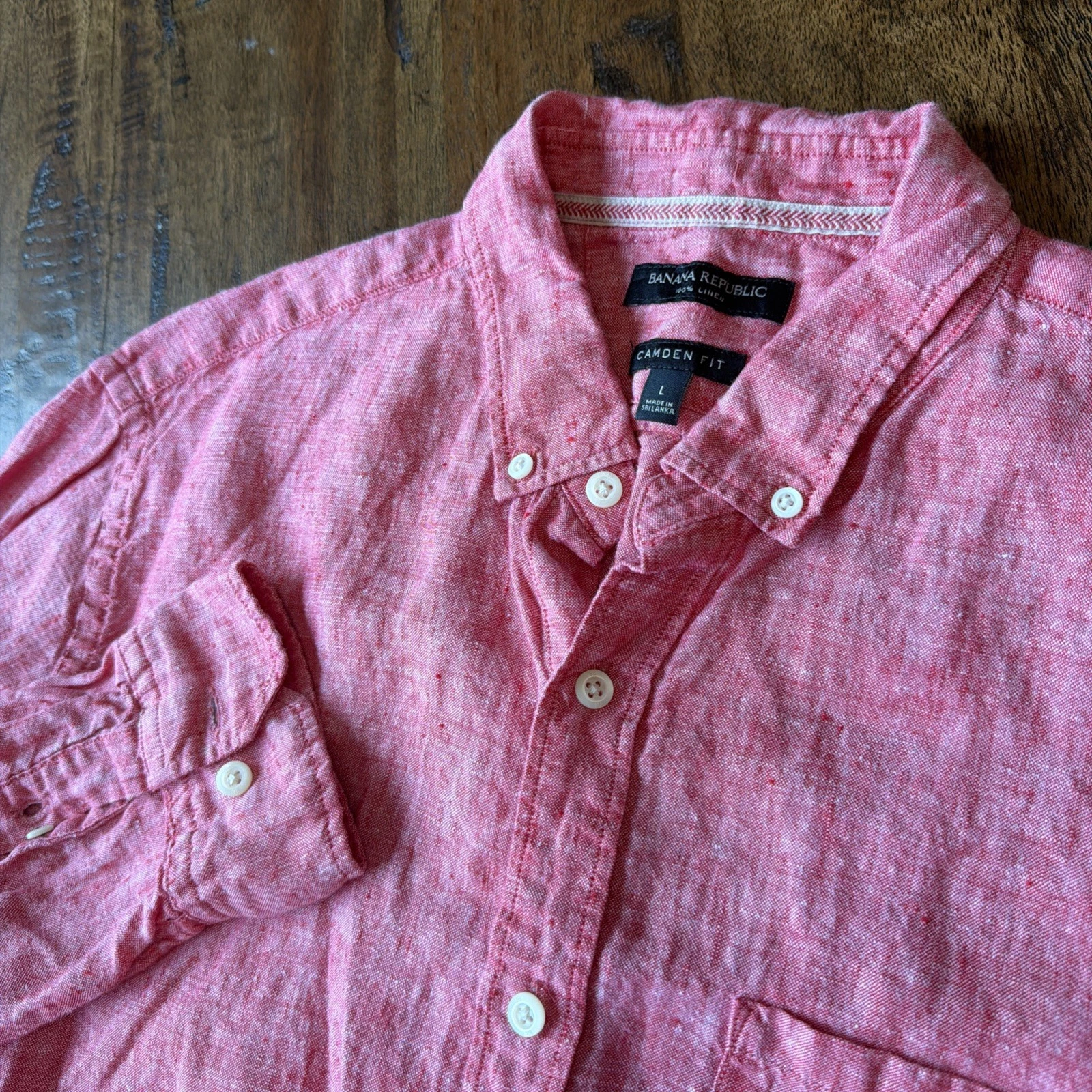 BANANA REPUBLIC Mens Size Large Camden Fit Red Linen Button Front Shirt