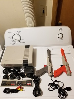 Nintendo Entertainment System - Complete With Accessories