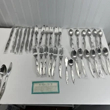 Vintage Washington Forge tableware Avon Rose. NEW 6 Sets of 5