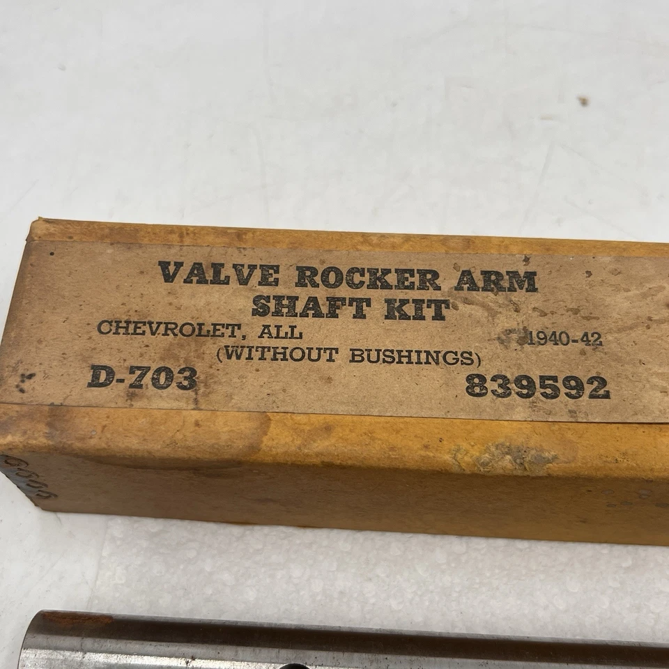 JUEGO DE EJE BASCULANTE PARA AUTOMÓVIL Y CAMIÓN CHEVROLET 1940-1958 (2 PIEZAS) NORS GM# 839592 Foto 2 de 4